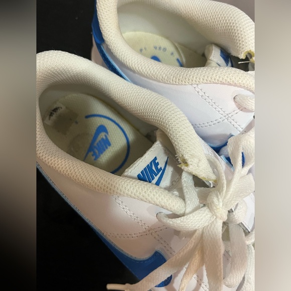 Women’s Nike Blazer Low Leather White Blue Sneakers - Picture 4 of 7